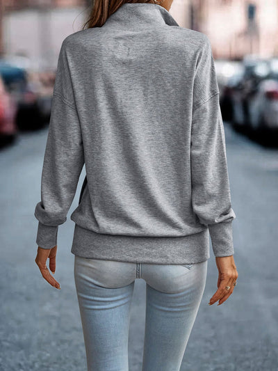 Gisela - Comfortable Grey Solid Long-Sleeve Sweater